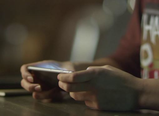 Играть в онлайн слоты с мобильного на деньги через смс